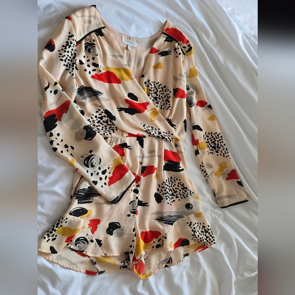 Abstract Print Longsleeve Wrap Romper